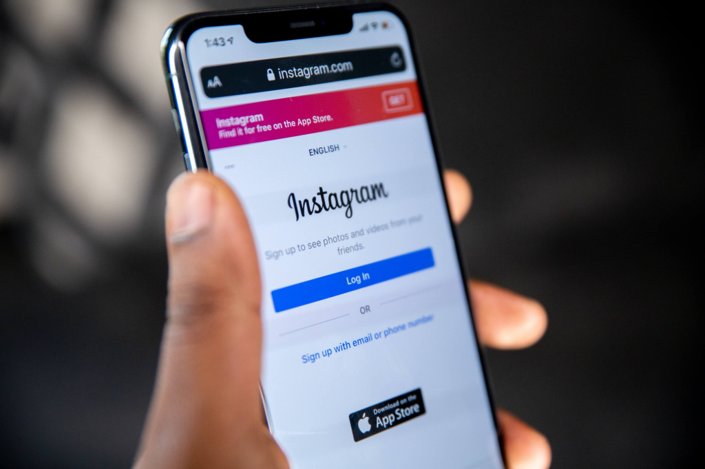 using instagram using instagram